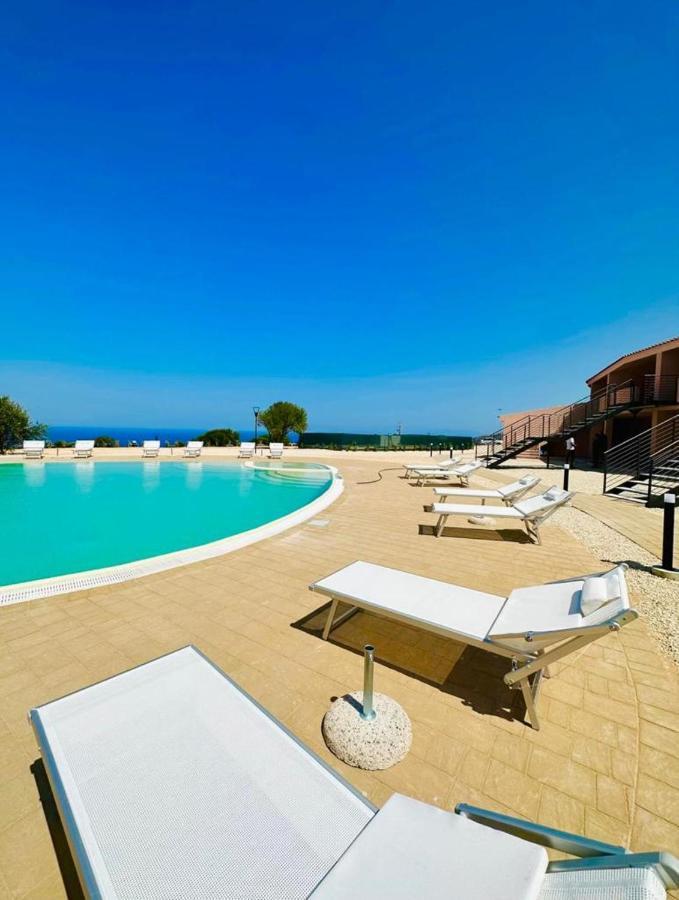 Rocce Rosse Sardinia Aparthotel Isola Rossa Exterior foto